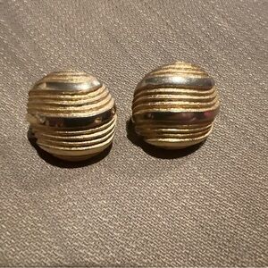 Vintage Crown Trifari Gold Tone Button Clip On Earrings Estate Quality